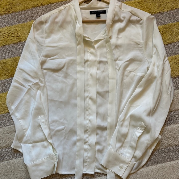 Banana Republic Factory Tops - Banana Republic Factory Tie-Front Blouse size S
